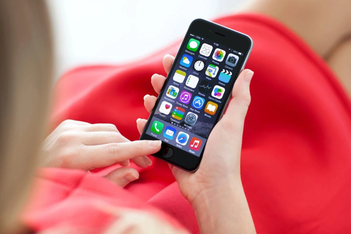 Apple vähentää Liquid Glass -efektiä iOS 26 Beta 3:ssa: Mitä muuttui?