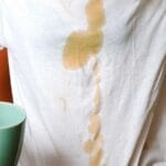 Keltaiset tahrat vaatteista pois ilman valkaisuainetta