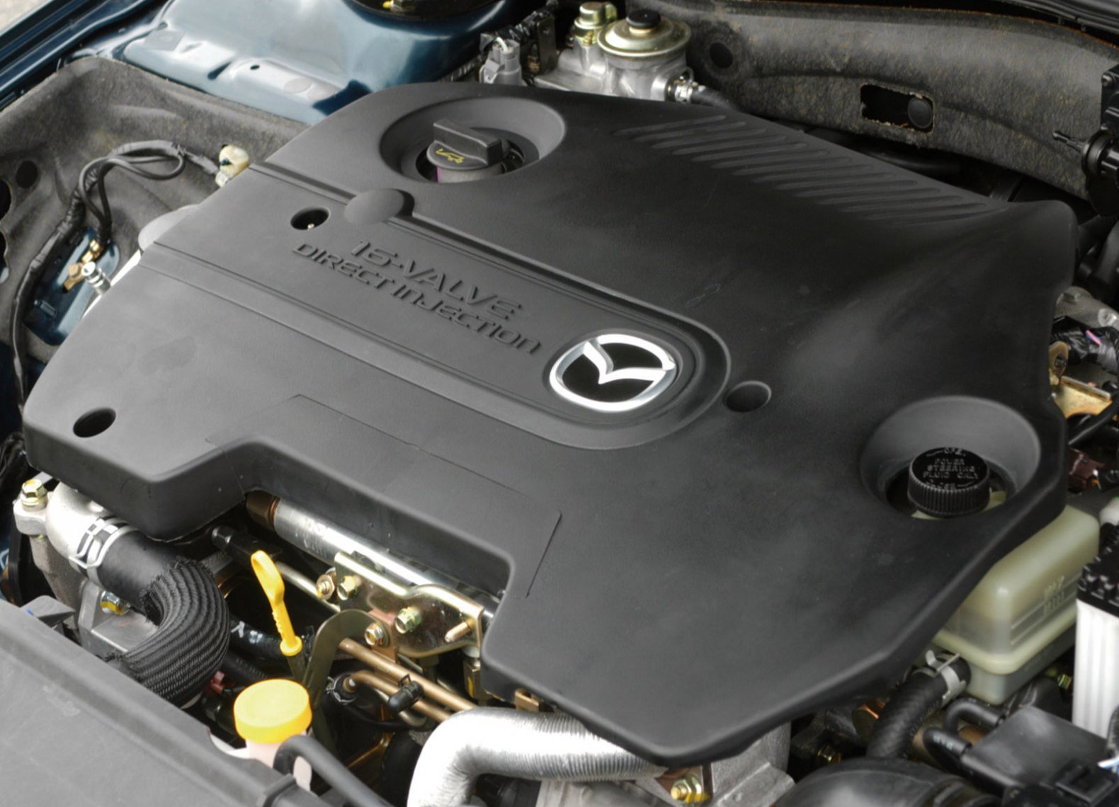 Teknologinen läpimurto vai utopia? Mazda keksi ekologisen bensiinimoottorin