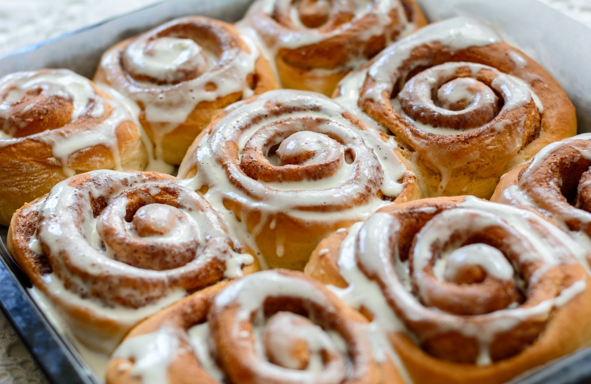 Kotitekoiset kanelirullat maistuvat paremmilta kuin kahvilan
