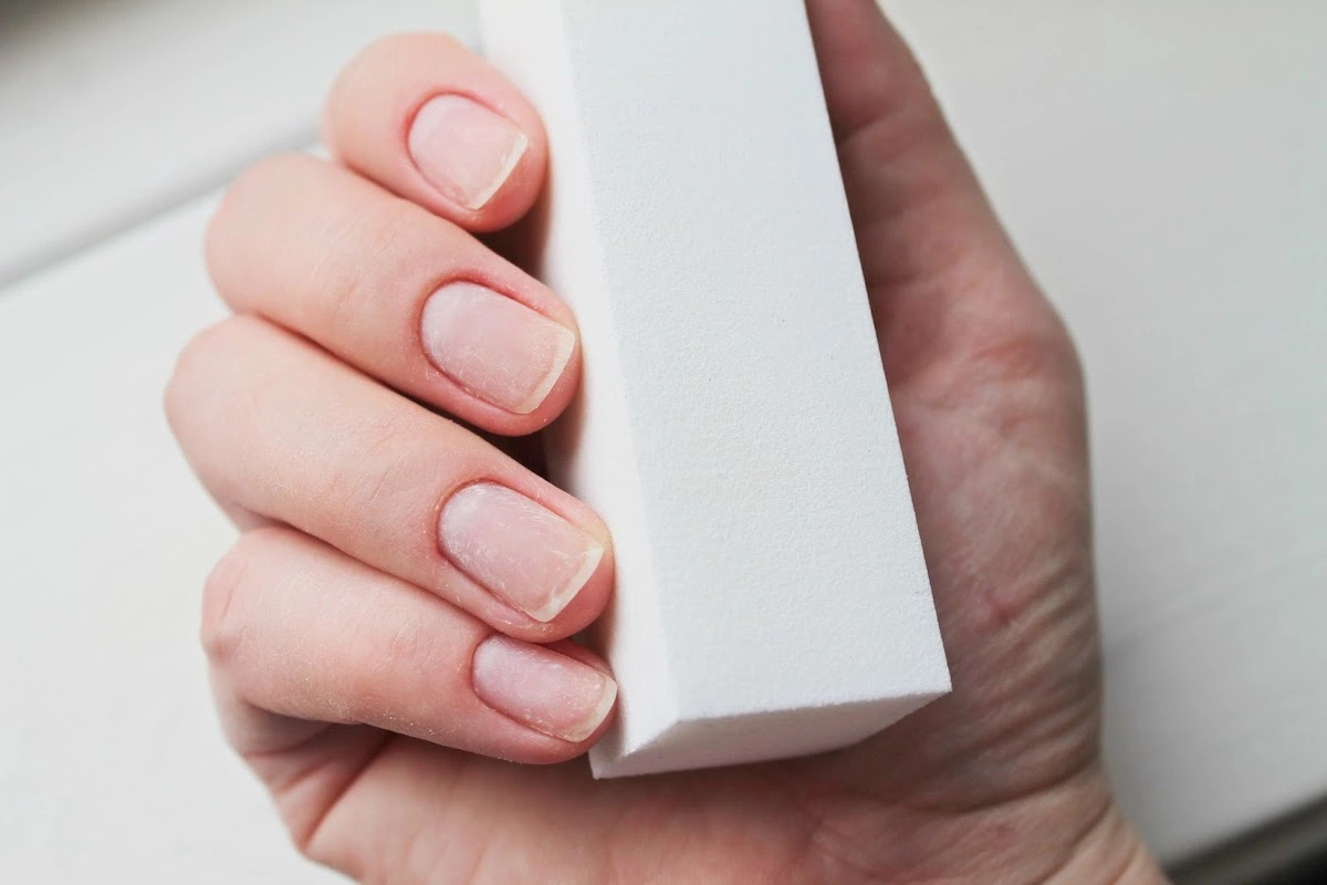 Tähtimanikyristit paljastavat 9 tapaa, jotka tuhoavat kynnet – unohda nämä ikuisesti