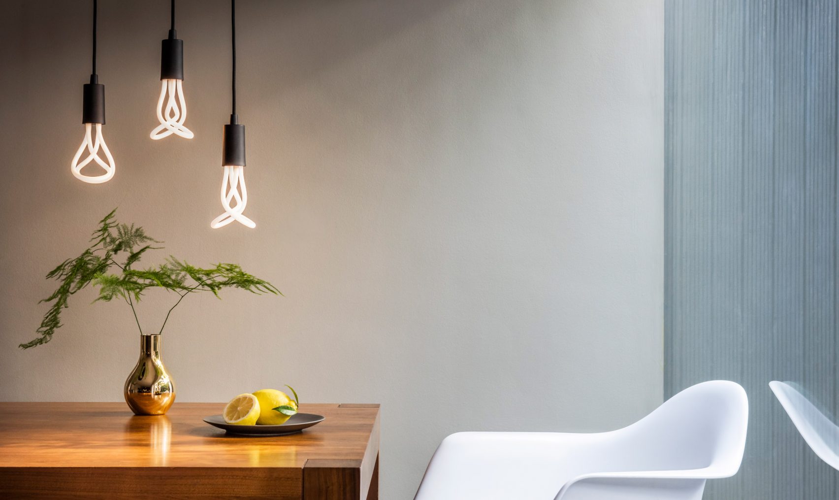 Miksi sammutetut LED-lamput joskus hehkuvat?