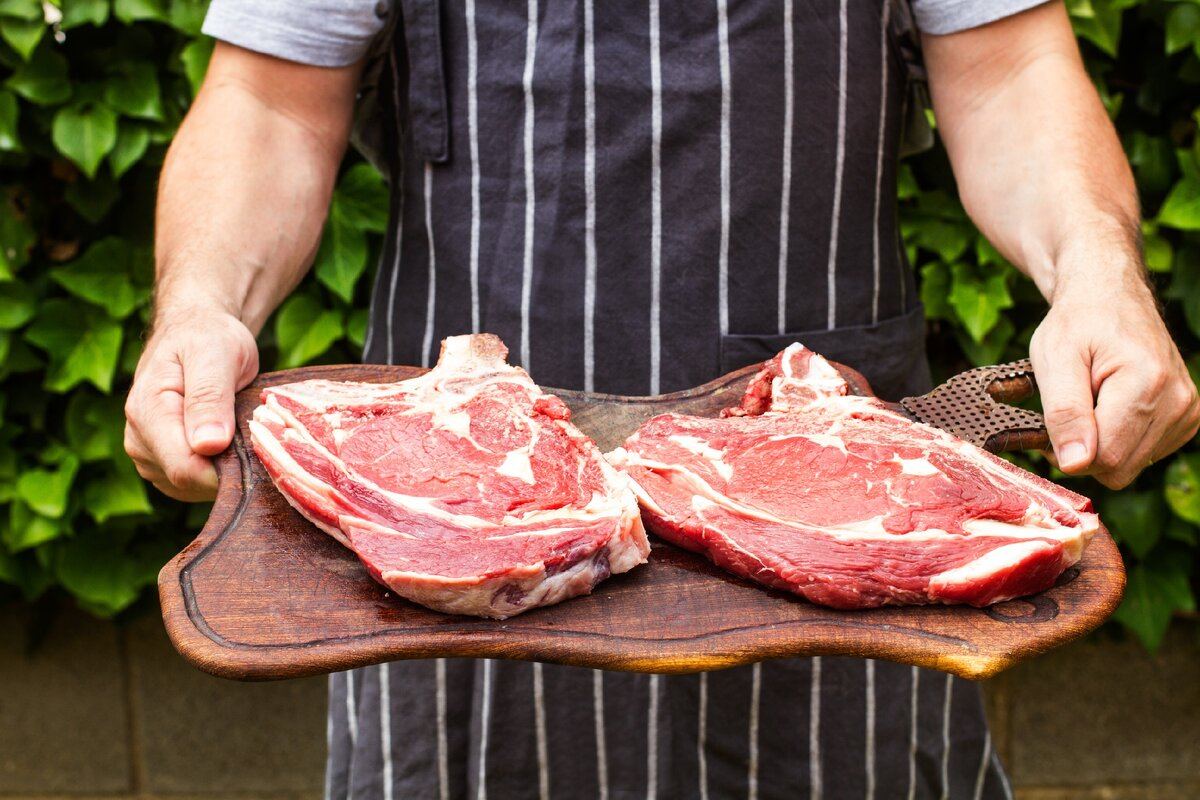 Visuaalinen ansa, johon lankeamme aina ostaessamme lihaa: miksi kirkkaanpunainen väri on pelkkää markkinointia