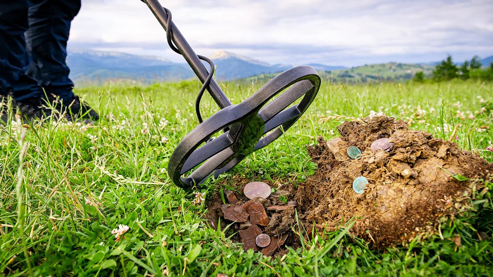 Aarteiden etsinnässä – mitkä metallinilmaisimet ovat parhaat aloittelijoille?