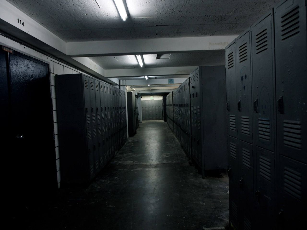 Kiina astuu 'pimeiden tehtaiden' aikakauteen – robotit korvaavat ihmiset täysin