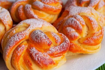 Leivonnaisia teelle – täyte ei ole väliä, mutta omenat ovat parhaita!