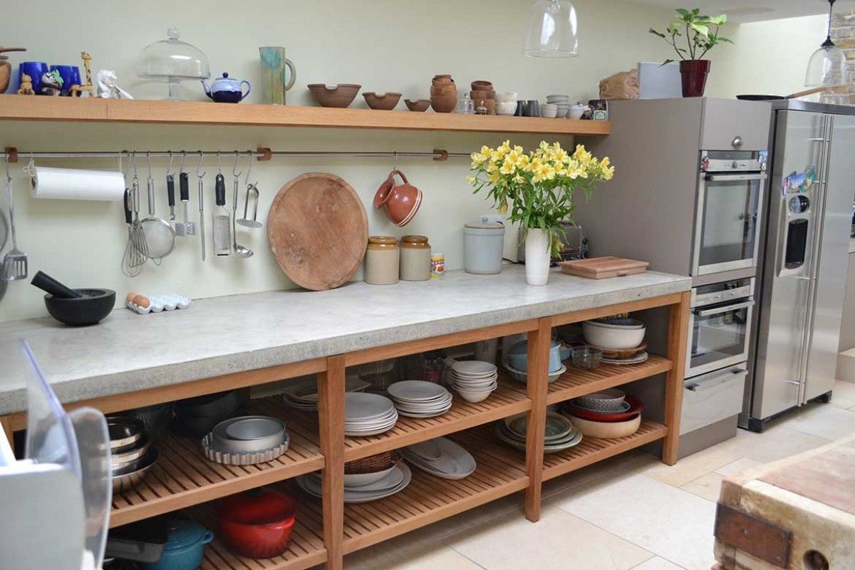 Kuinka poistaa pinttynyt rasva keittiön hyllyiltä: Tämä kotikonsti tekee ihmeitä