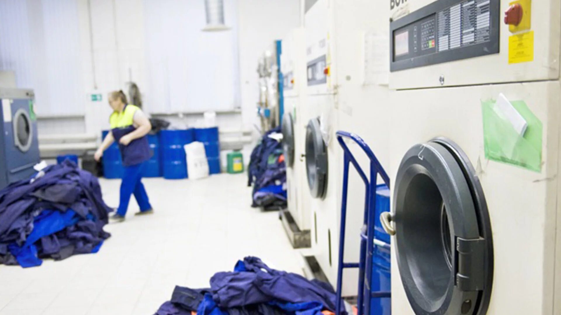 Kuinka poistaa rasvatahrat nahkavaatteista: Yksinkertainen ja tehokas tapa