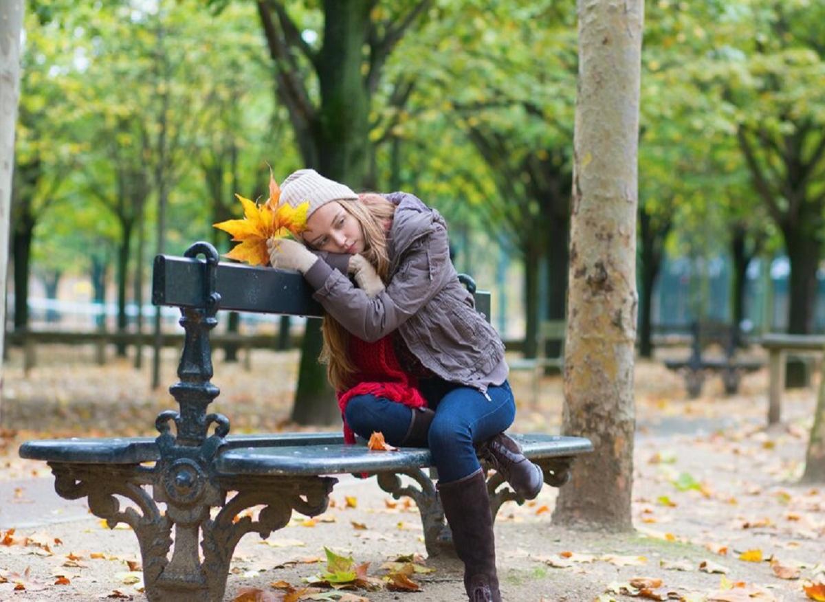 Syksyn masennus : Käytännön vinkkejä hyvinvointiin