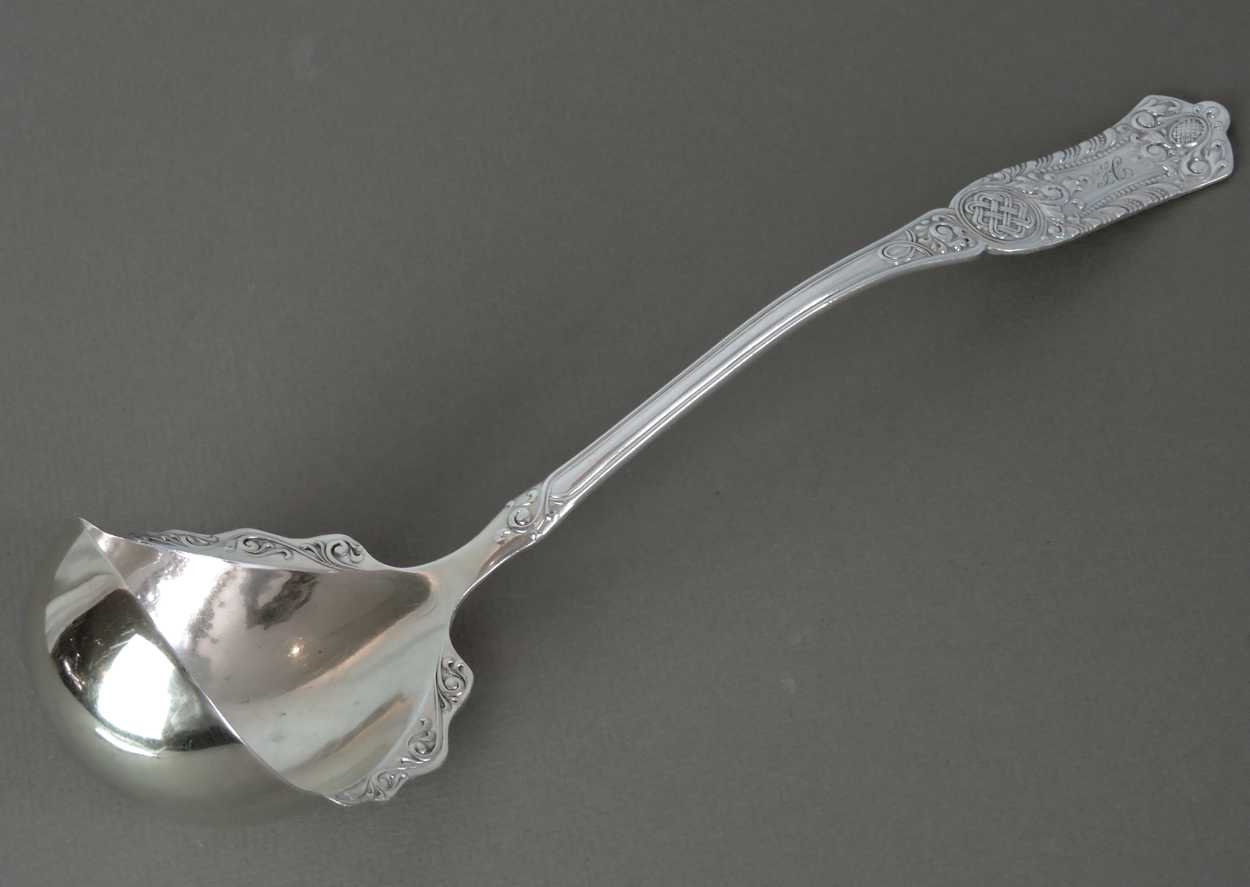 Viisi minuuttia – ja tummunut hopea kiiltää kuin uusi: Todistettu puhdistusmenetelmä