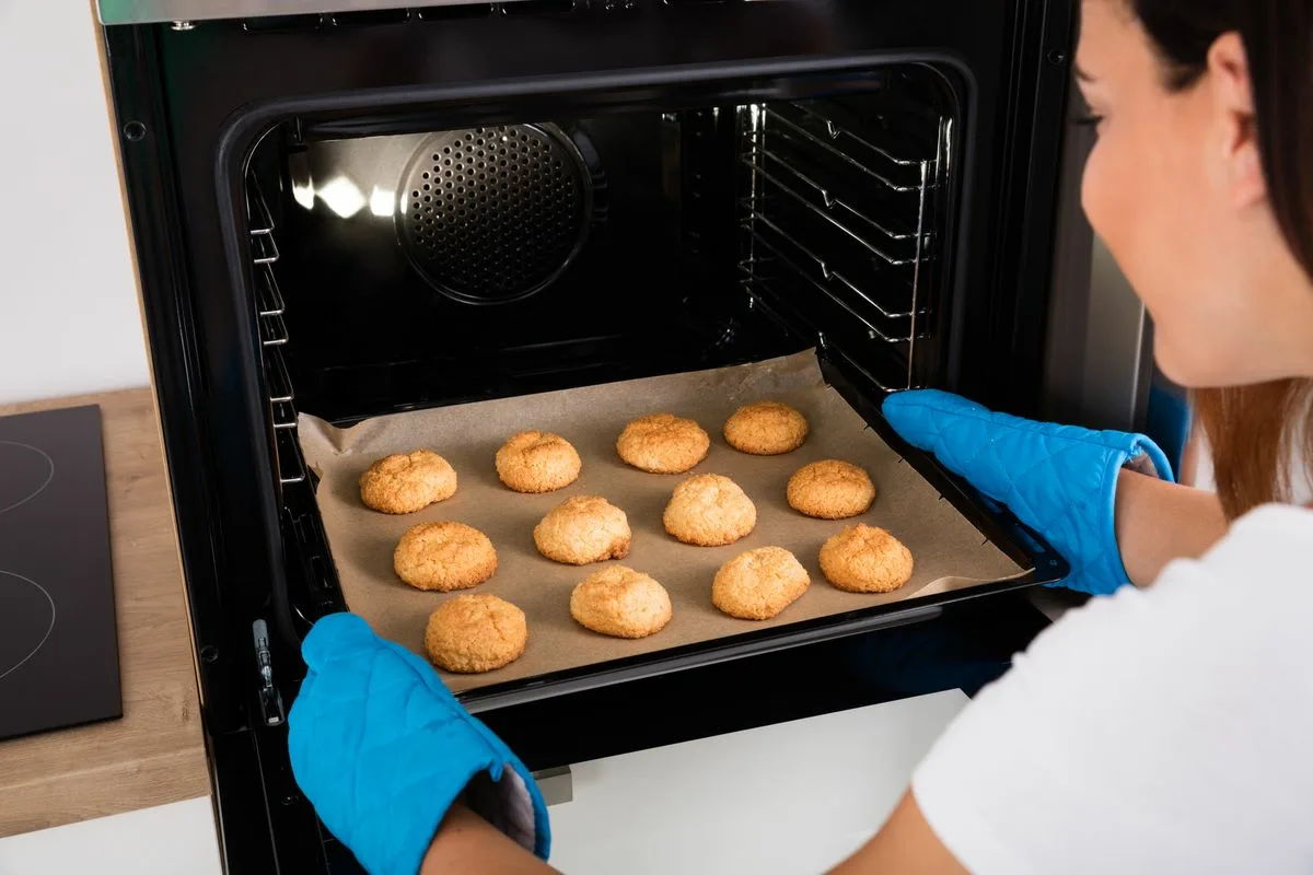 Uunipellit: Virhe, jota teet niiden puhdistuksessa ja tuhoat ne