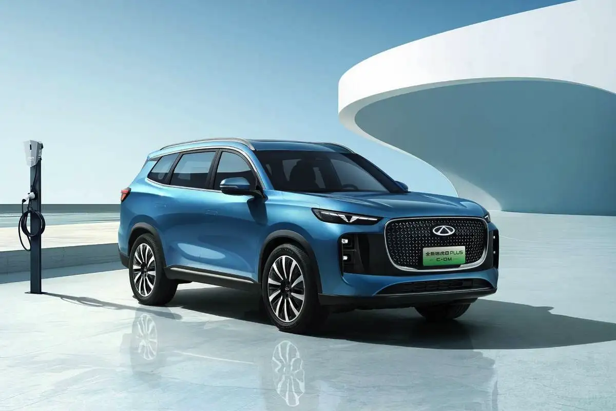 Ei BMW:tä, ei Ferrarikaan: Britanniassa valittiin "Auton vuoden 2026" – ja voittaja on kiinalainen sensaatio, joka muuttaa koko pelikenttää