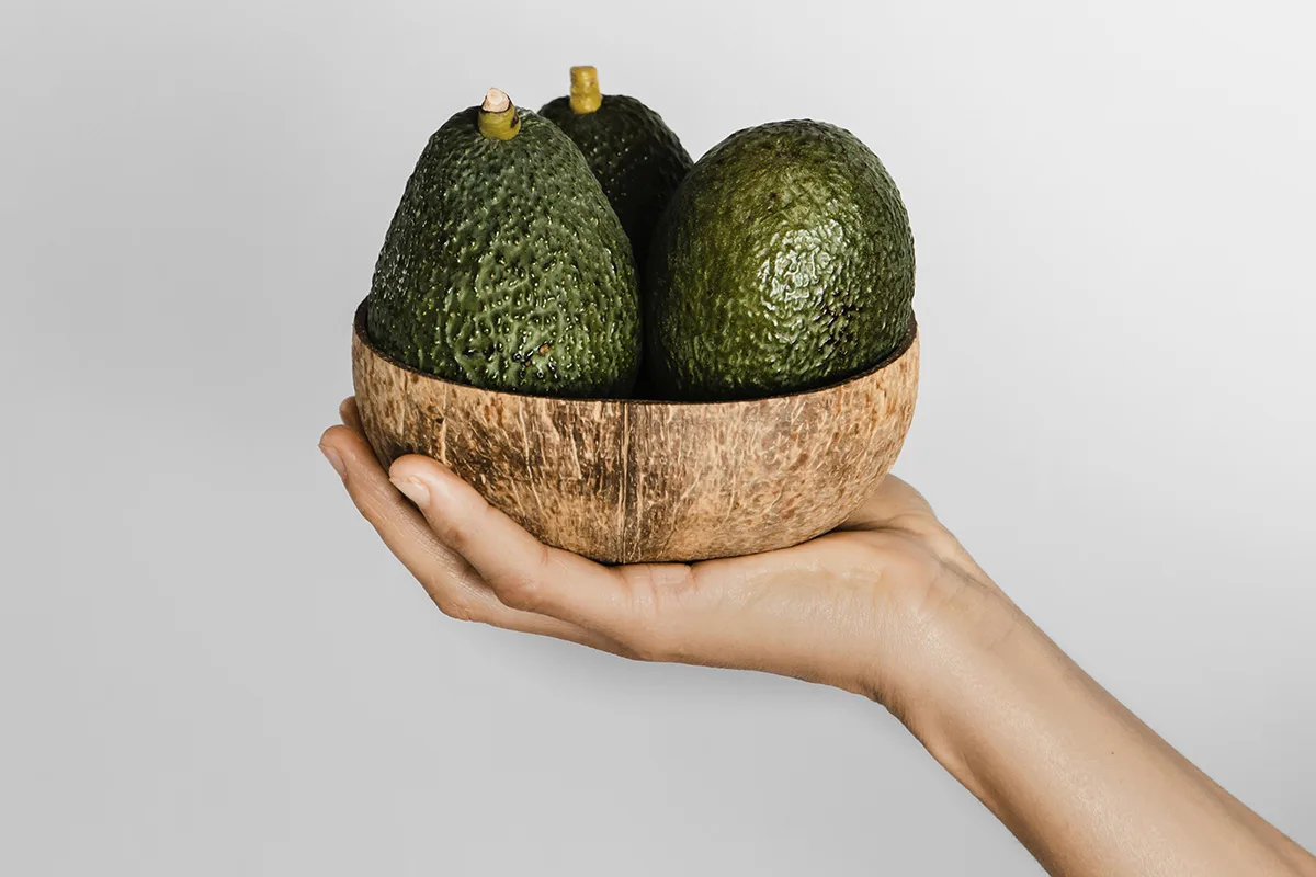 Avokado säilyy jääkaapissa tuoreena jopa kuukausia – näin estät tummumisen, homeen ja ruokahävikin lopullisesti kaikissa tilanteissa