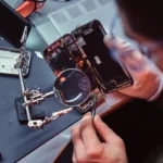 Säästövinkki Apple-faneille: Näin Paljon iPhone 17 Korjaus Maksaa Itse Tehtynä – Ja Miten Saat Rahasi Takaisin!