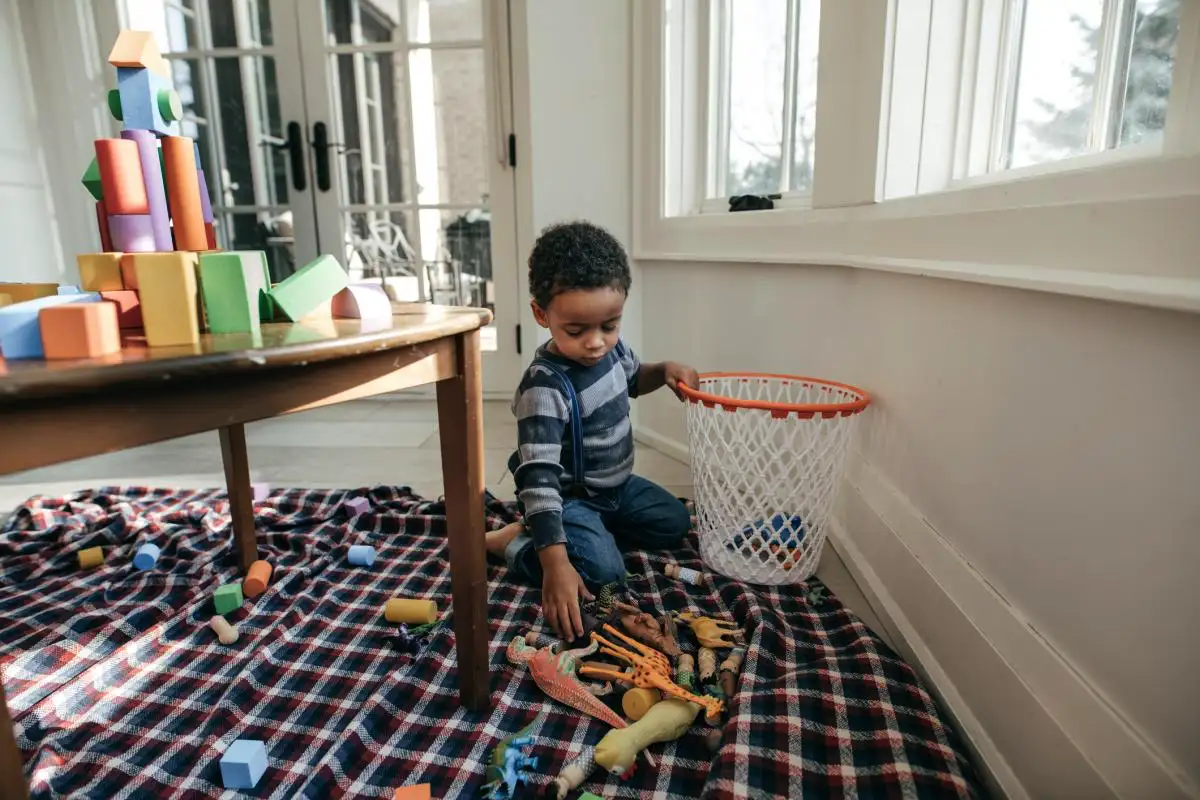 Järjestys lapsiperheessä: kolme yksinkertaista temppua, jotka pitävät kodin hallinnassa – rauhaa ja iloa arkeen