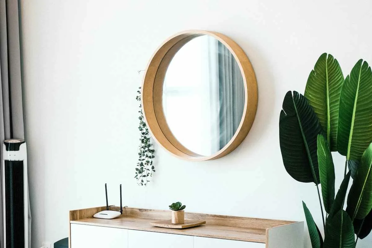 Kodin paras peili – suurentaa tilan, tuo valon, parantaa energiaa ja muuttaa tunnelman
