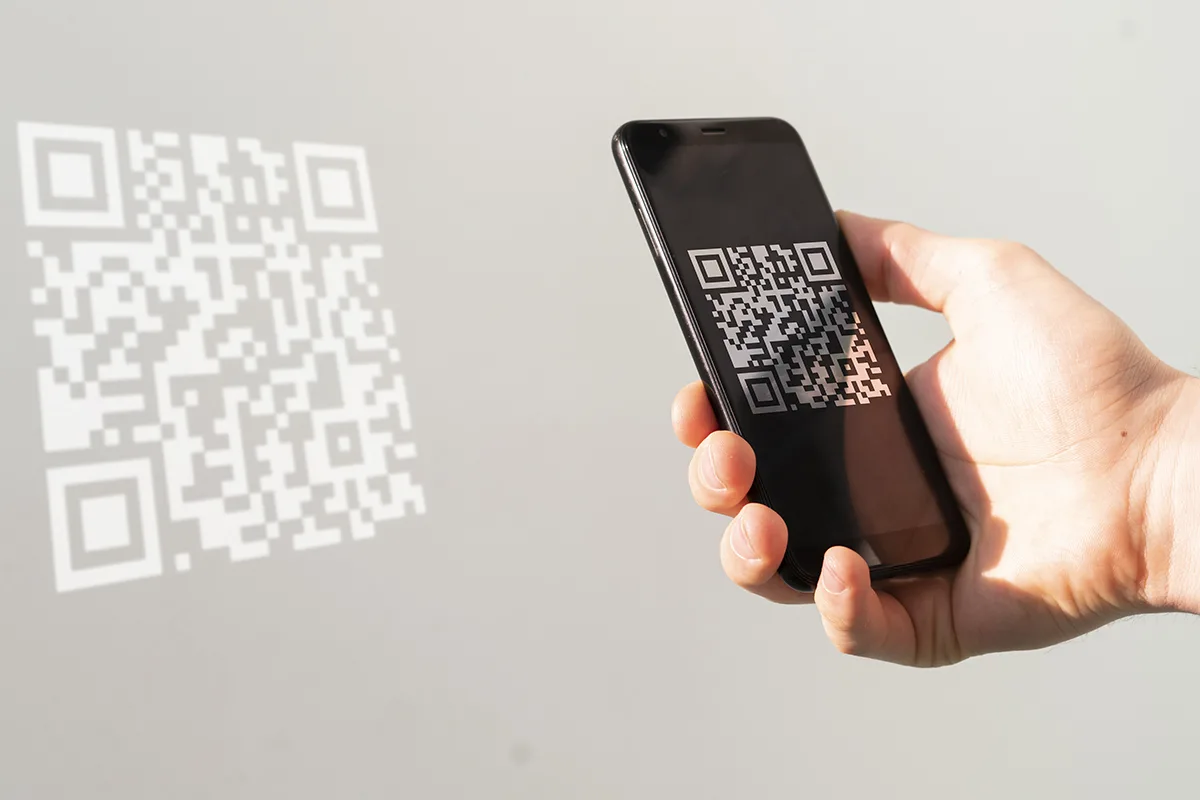Näin QR-koodi toimii – selitys minuutissa ja käytännössä