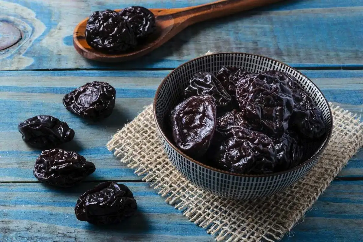 Yli 50-vuotiaan naisen luut eivät heikkene pakosti – nämä viisi ruokaa pitävät ne tiheinä ja vahvoina vuosikymmenestä toiseen