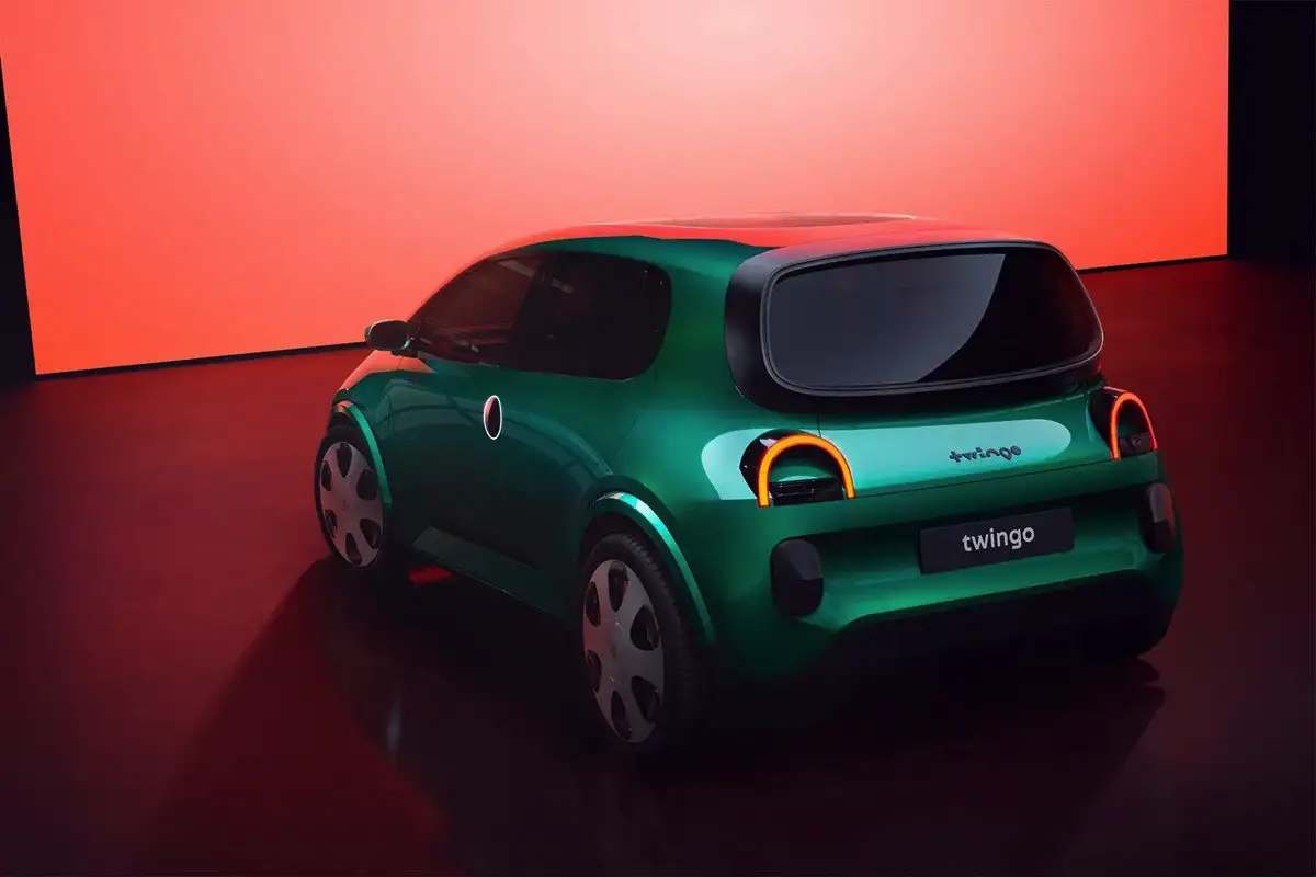 Uusi Renault Twingo E-Tech: Legendaarinen pikkuauto palaa sähkökäyttöisenä – alle 20 000 € ja 263 km toimintasäde!