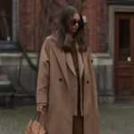 Mikä vaatteiden väri nuorentaa naista: Tyyligurut nimesivät 6 täydellistä sävyä