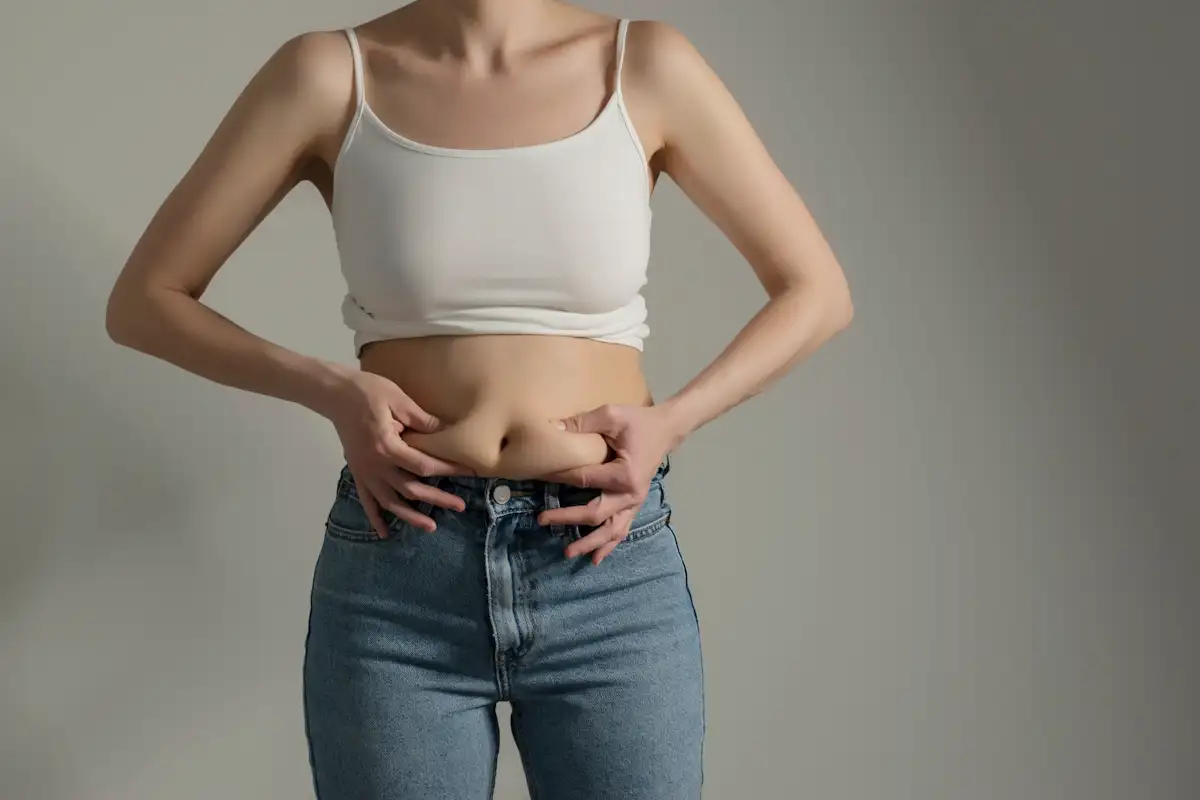 Nämä 5 yllättävää tapaa kaventavat vyötäröä – unohda tiukat kiellot