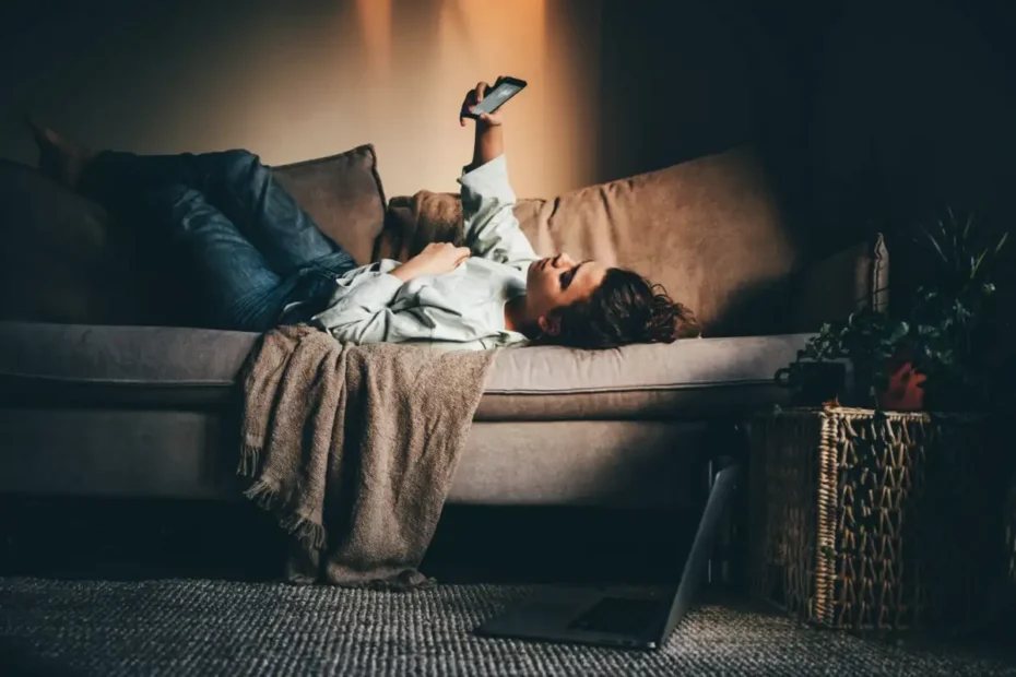 Viha-katselu – miksi ahmimme ärsyttävää sisältöä ja miten lopettaa se kokonaan?