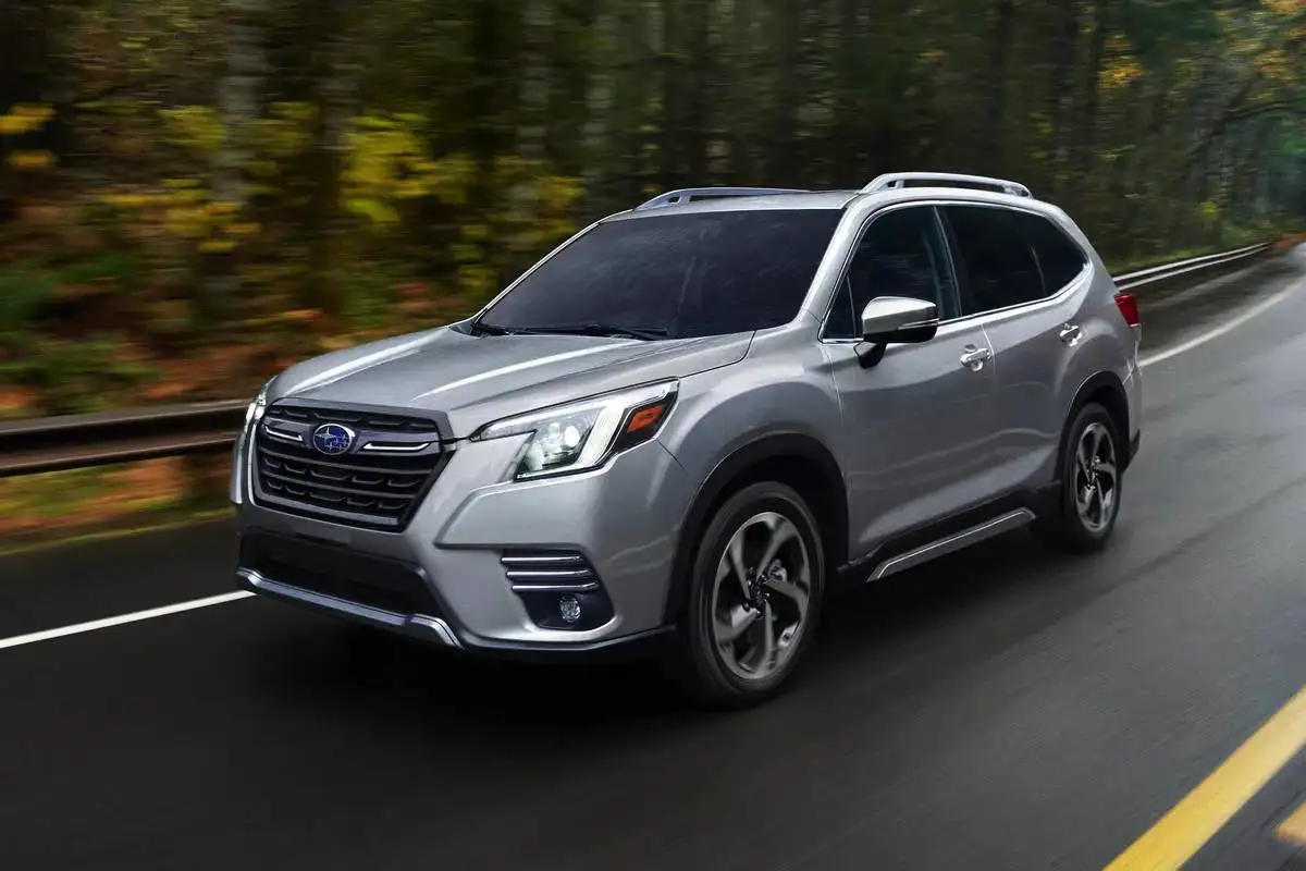 Top 3 likvidimpiä SUV:eja Suomessa: mitä ostaa, jotta myyt myöhemmin kannattavasti